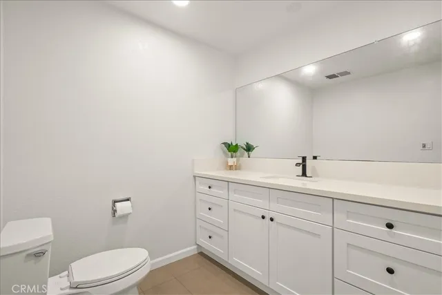 $1,100,000 | 308 1/2 South Commonwealth Avenue, Los Angeles, CA 90020