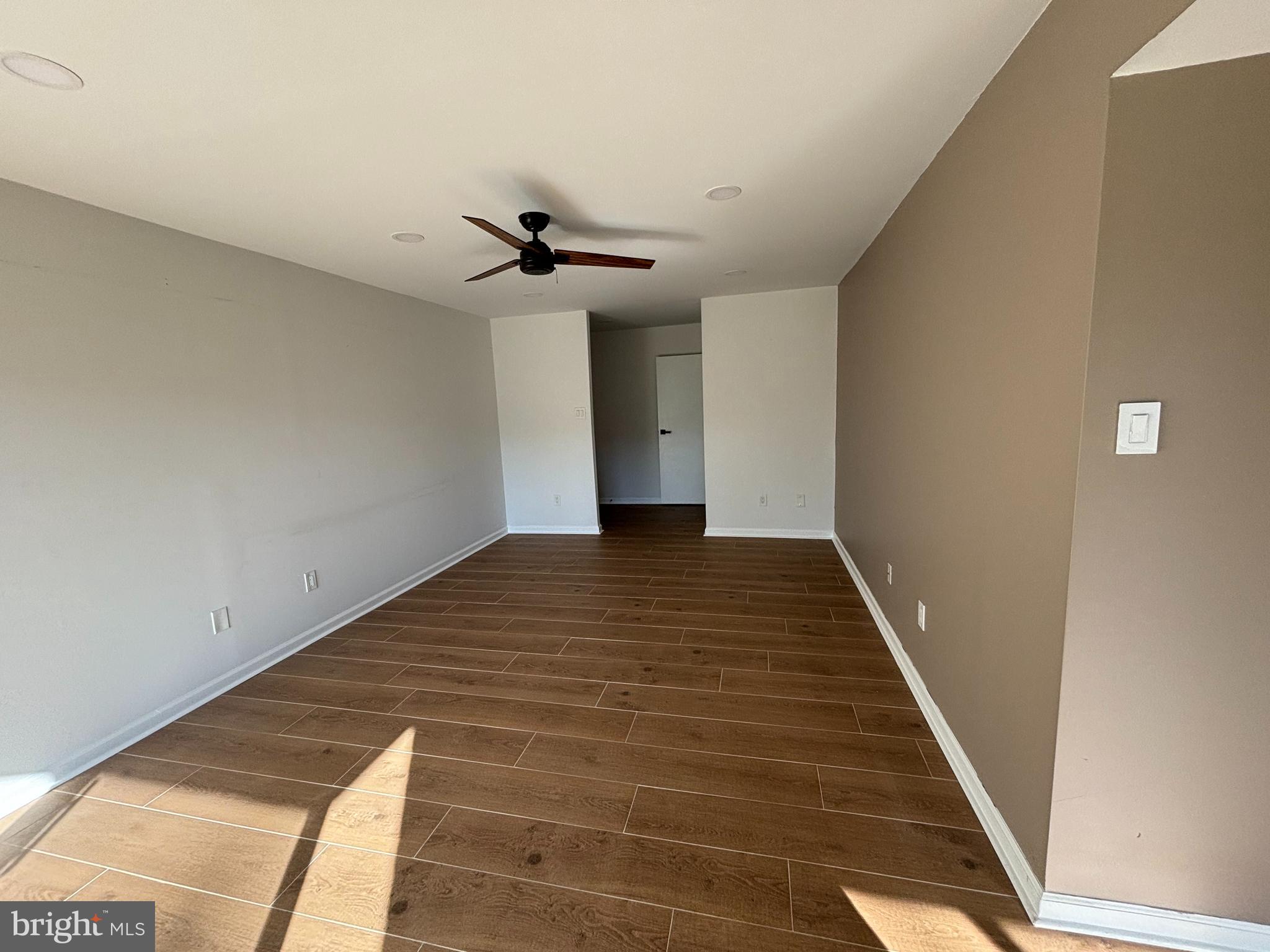 2018 Colts Neck Road, Unit 10/11B Reston, VA 20191 - Photo 3 of 22