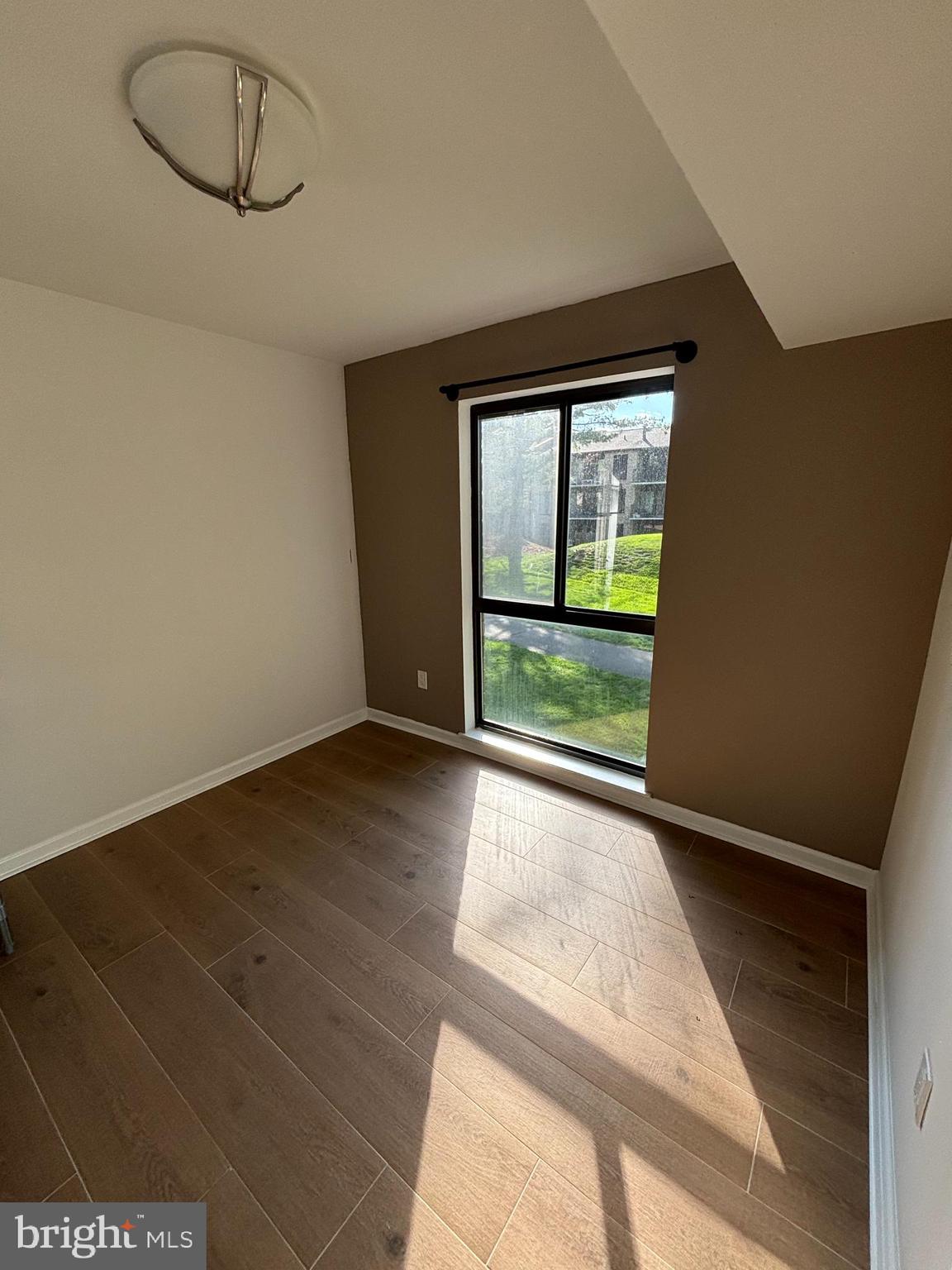 2018 Colts Neck Road, Unit 10/11B Reston, VA 20191 - Photo 5 of 22