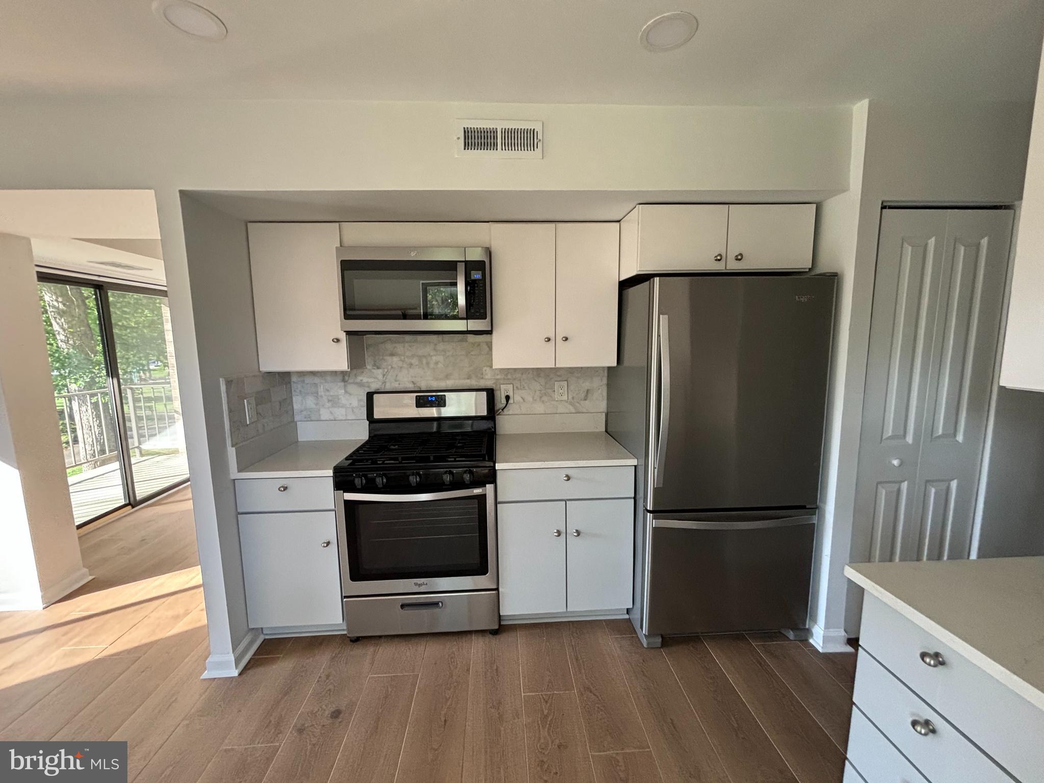 2018 Colts Neck Road, Unit 10/11B Reston, VA 20191 - Photo 8 of 22