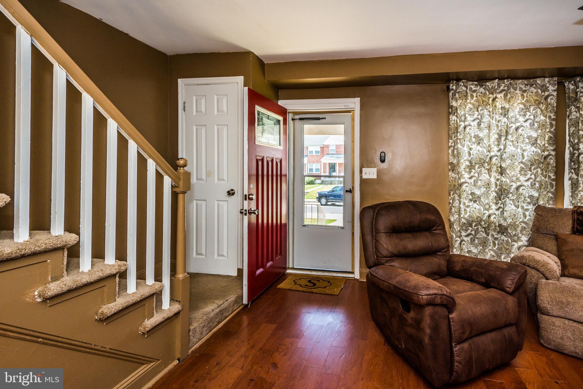 1344 Pentwood Road Baltimore, MD 21239 - Photo 3 of 22 Main entrance