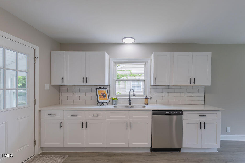 1708 Forest Road Durham, NC 27705 - Photo 11 of 31 297A7853-HDR