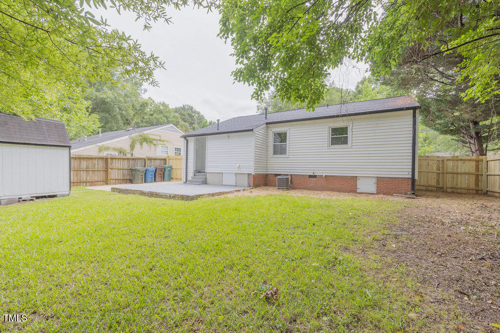 1708 Forest Road Durham, NC 27705 - Photo 16 of 31 297A7871-HDR