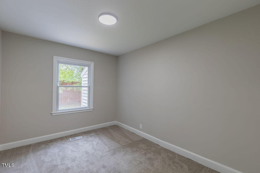 1708 Forest Road Durham, NC 27705 - Photo 22 of 31 297A7820-HDR