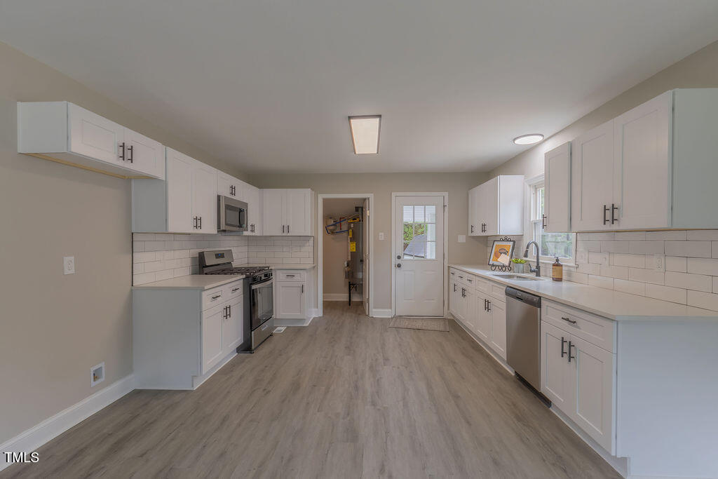 1708 Forest Road Durham, NC 27705 - Photo 27 of 31 297A7844-HDR