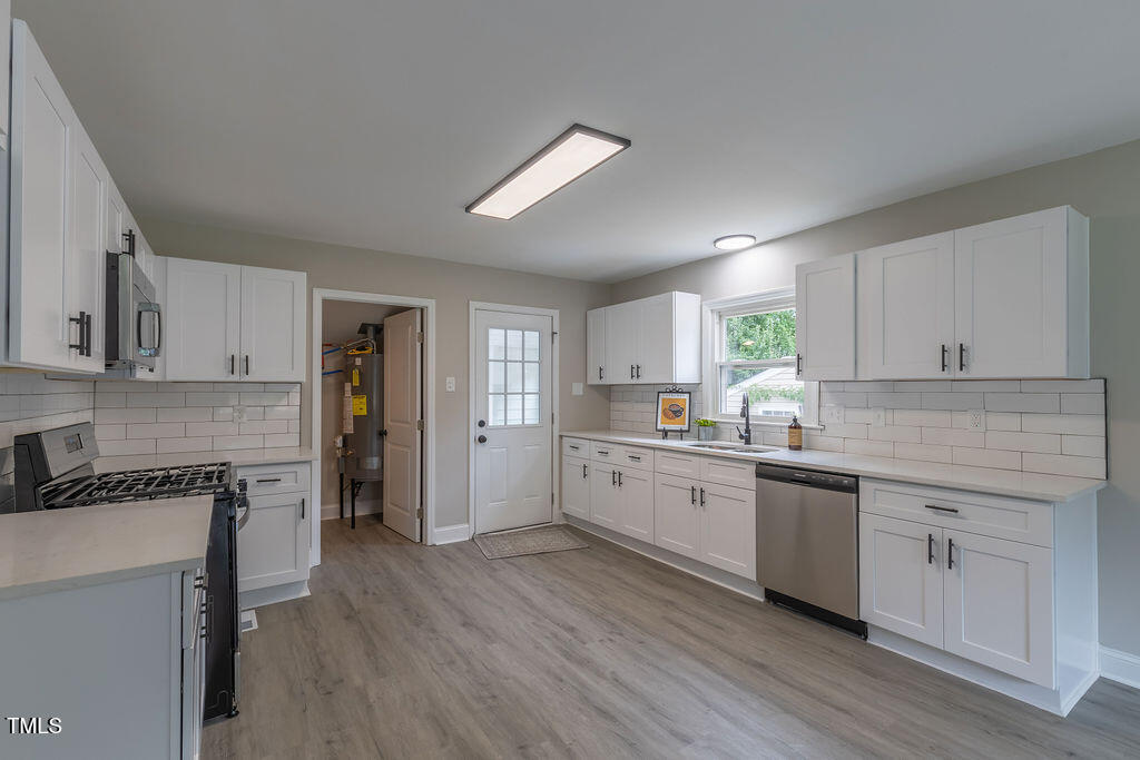 1708 Forest Road Durham, NC 27705 - Photo 28 of 31 297A7847-HDR