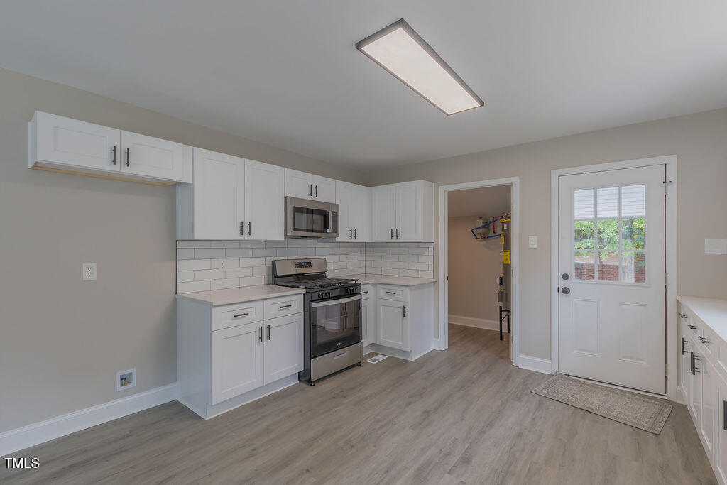 1708 Forest Road Durham, NC 27705 - Photo 29 of 31 297A7850-HDR