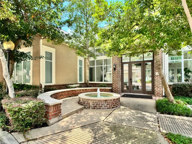 $2,000 | 12707 Boheme Drive, Unit 1604, Houston, TX 77024