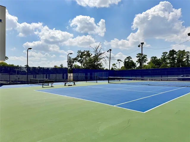 $2,000 | 12707 Boheme Drive, Unit 1604, Houston, TX 77024