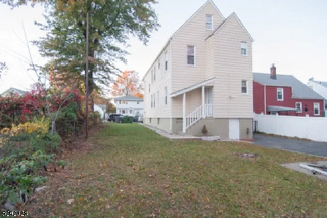 $2,950 | 1410 Hussa Street, Linden, NJ 07036