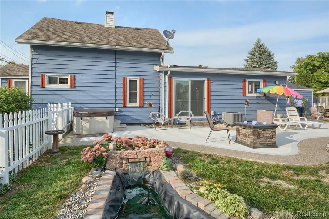 2251 South Graham Road Flint, MI 48532 - Photo 10 of 42 DSC_1593-HDR(3).jpg