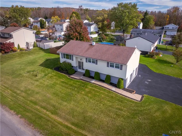 $369,000 | 105 Evergreen Drive, Deerfield, NY 13502