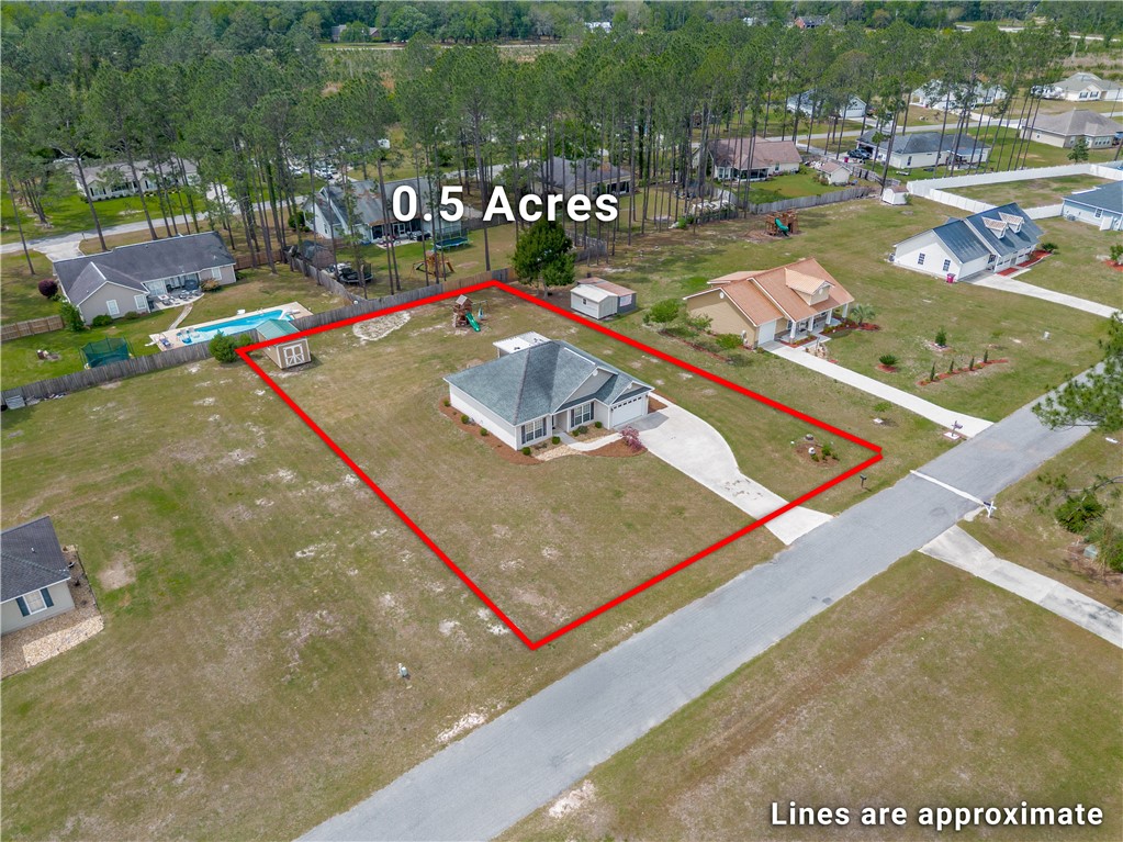 6656 Pine Ridge Circle Blackshear, GA 31516 - Photo 4 of 27