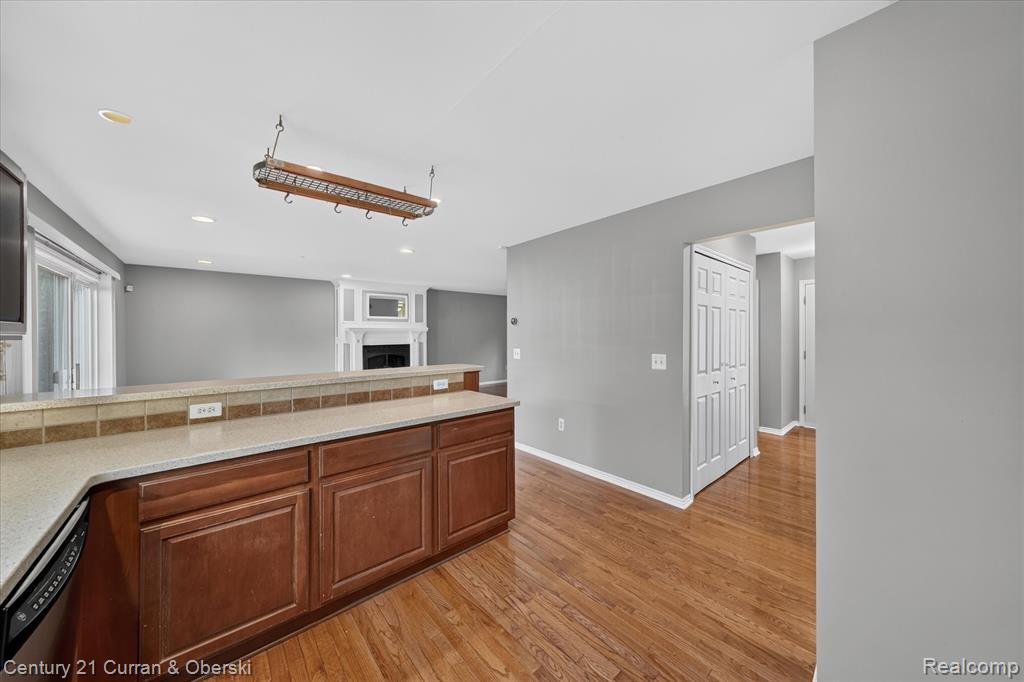 3813 Rochester Road Royal Oak, MI 48073 - Photo 17 of 42