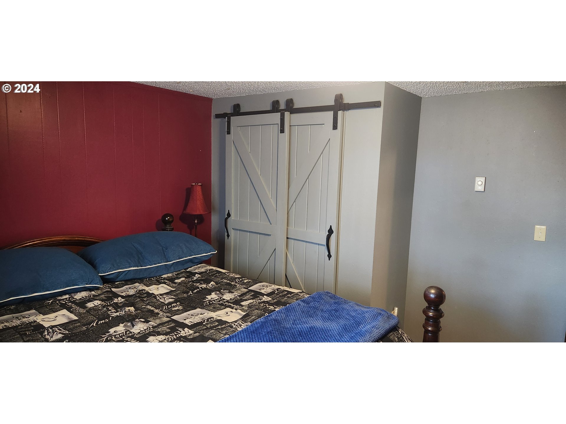630 Crestview Drive Reedsport, OR 97467 - Photo 27 of 44 a view of a room