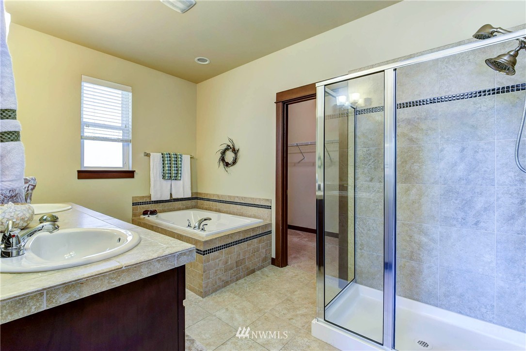 23027 19th Place West Bothell, WA 98021 - Photo 16 of 25