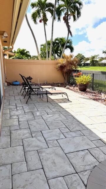 150 Beach Summit Court Jupiter, FL 33477 - Photo 26 of 31 Patio overlooks water