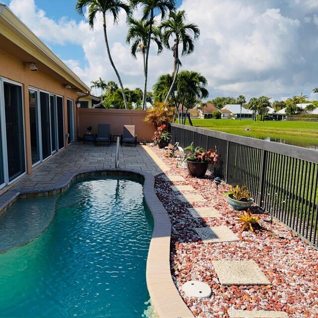 150 Beach Summit Court Jupiter, FL 33477 - Photo 28 of 31 Heated Pool