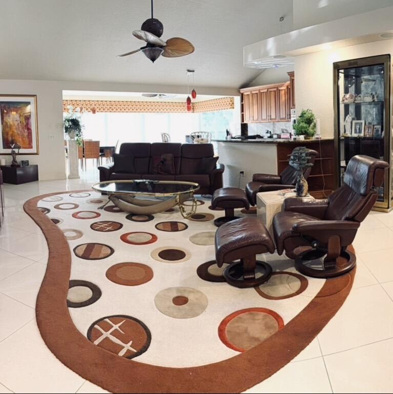150 Beach Summit Court Jupiter, FL 33477 - Photo 8 of 31 Living Room