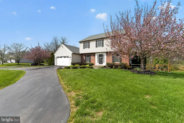 $449,900 | 401 Russell Avenue, Douglassville, PA 19518