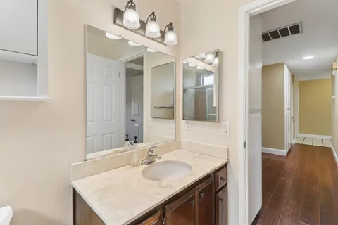$585,000 | 8951 Lansdowne Court, Elk Grove, CA 95624