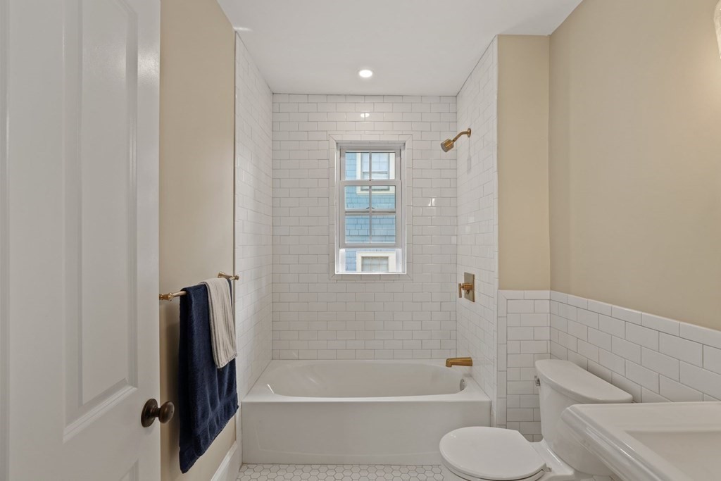 15 A Goodway Road, Unit 2 Boston, MA 02130 - Photo 25 of 33 Gallery Image 25