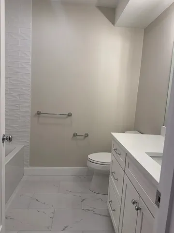 $3,000 | 15 Yuill Circle, Unit 1, Boston, MA 02136