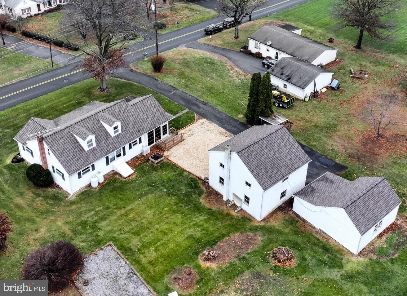 111 Snavely Mill Road Lititz, PA 17543 - Photo 1 of 40