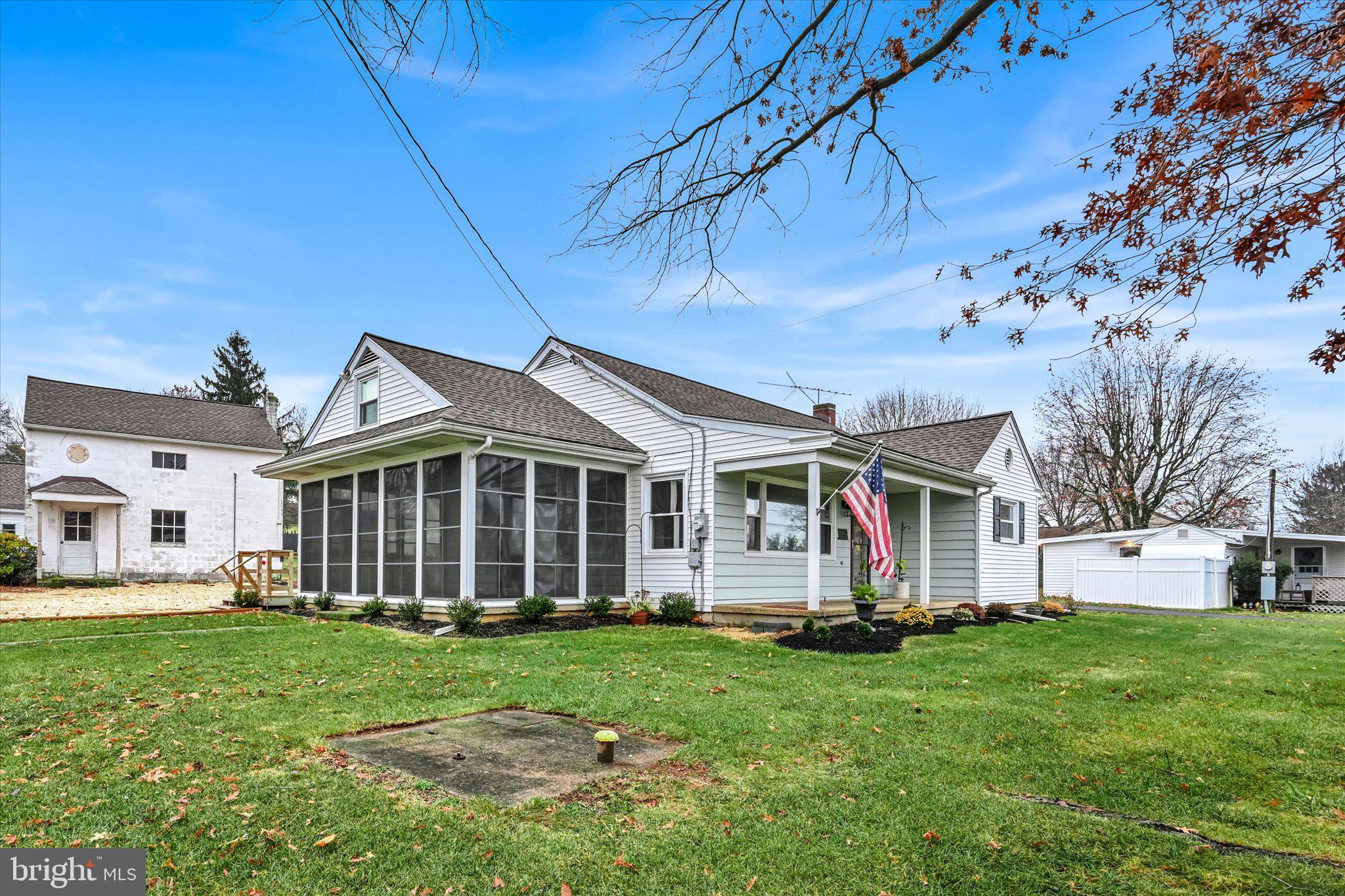 111 Snavely Mill Road Lititz, PA 17543 - Photo 3 of 40