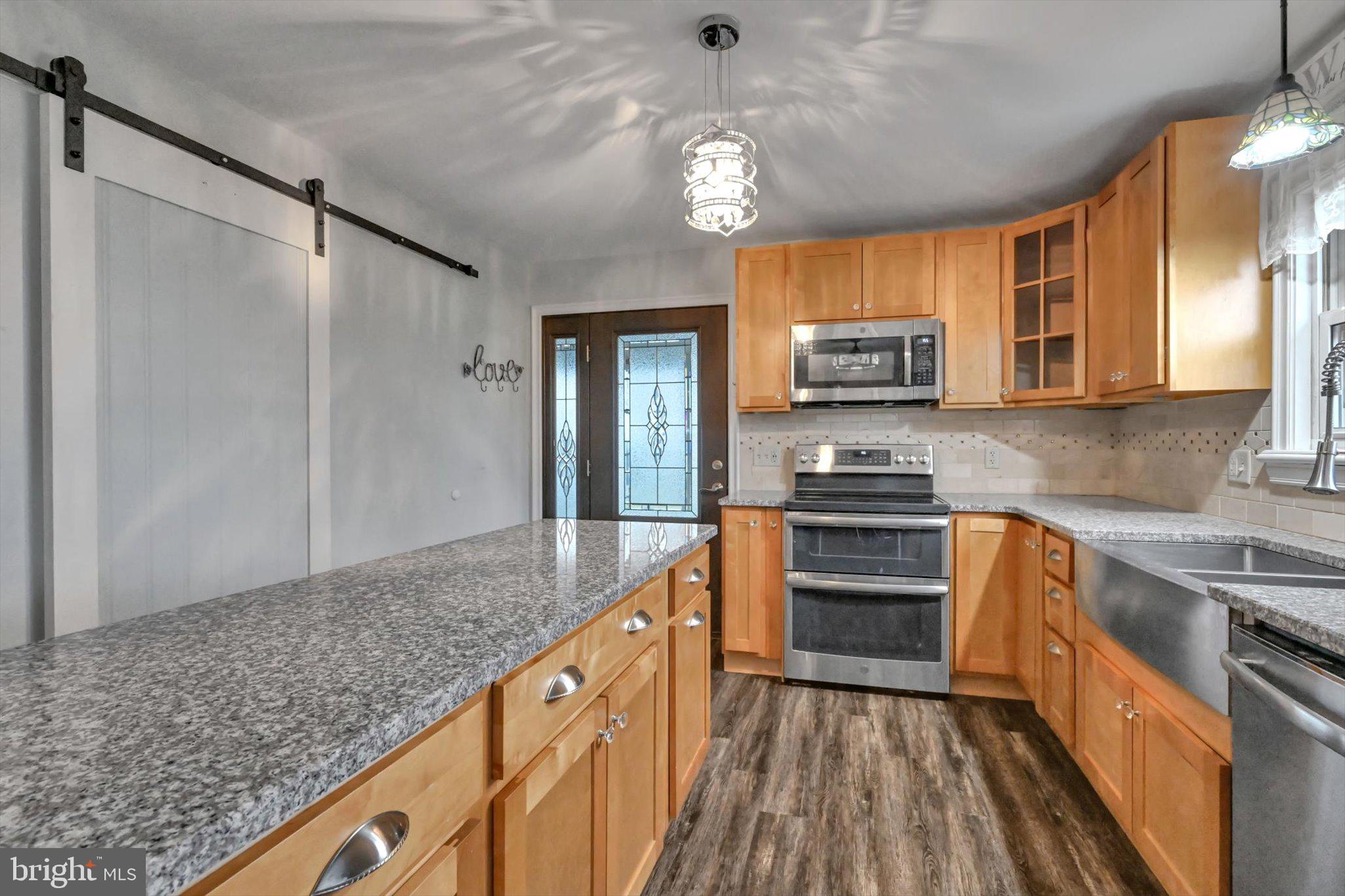 111 Snavely Mill Road Lititz, PA 17543 - Photo 8 of 40