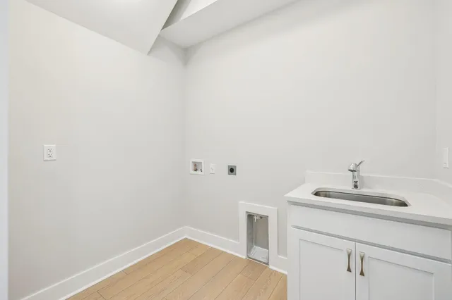 a view of houses with yard