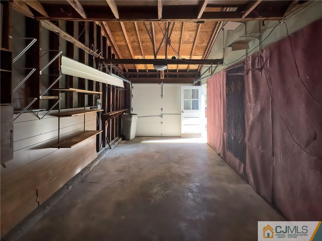 19 Huntington Road East Brunswick, NJ 08816 - Photo 8 of 12 Gallery Image 8