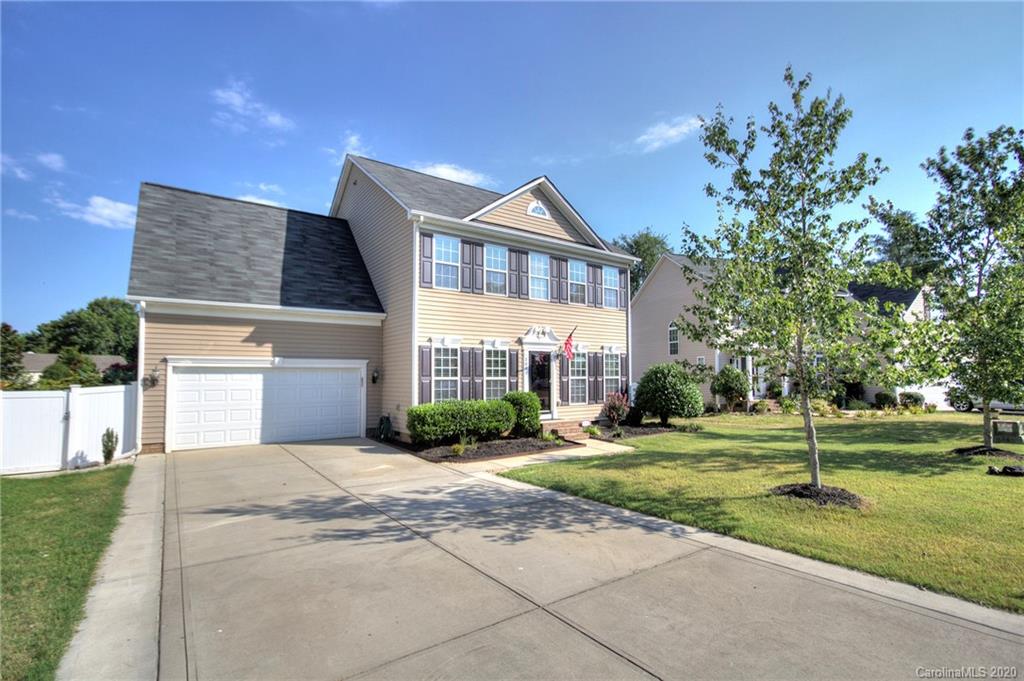 7029 Meyer Road Fort Mill, SC 29715 - Photo 3 of 42 a front view of a house with a yard