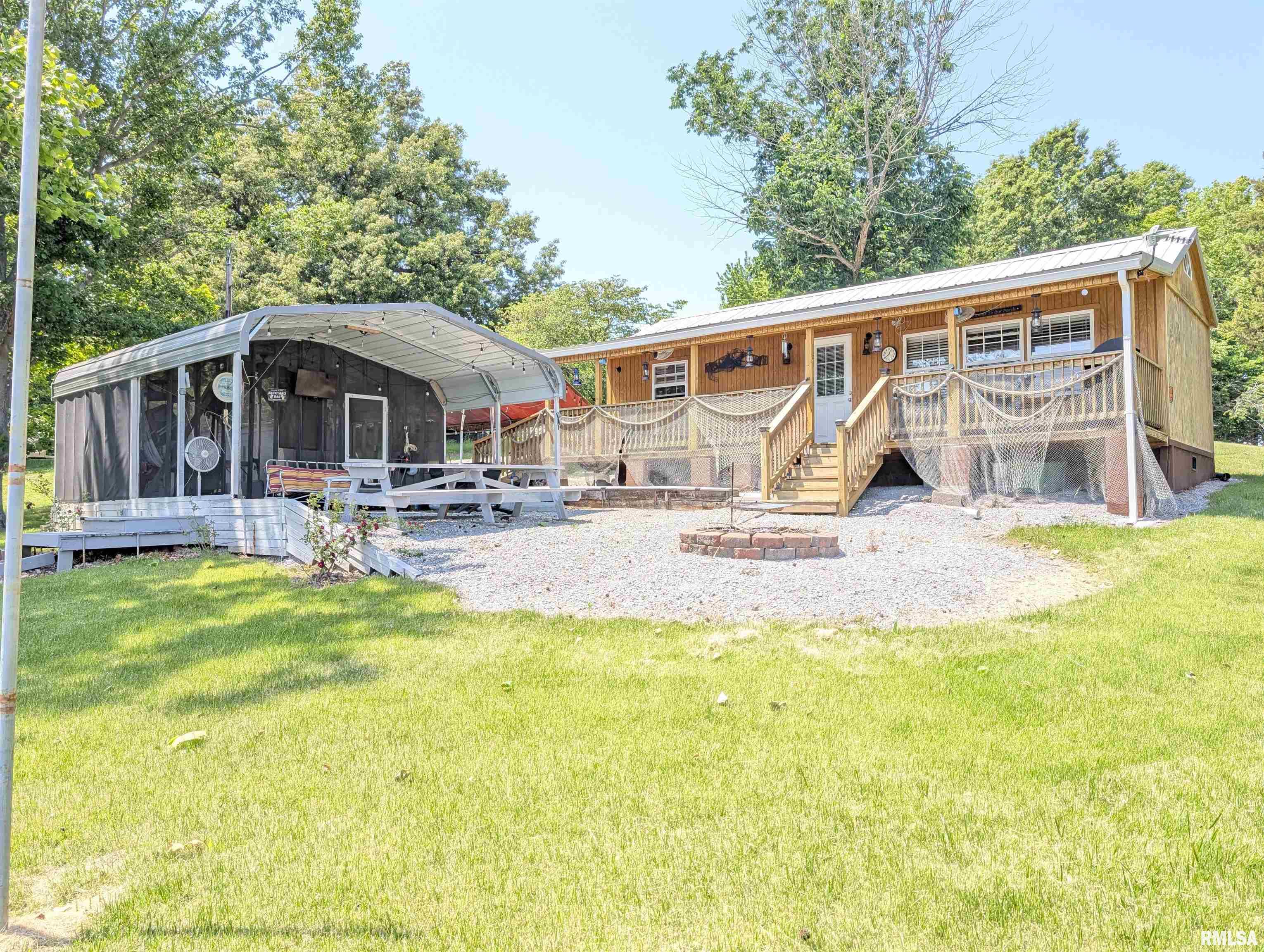 10 Womack Road Galatia, IL 62935 - Photo 3 of 29