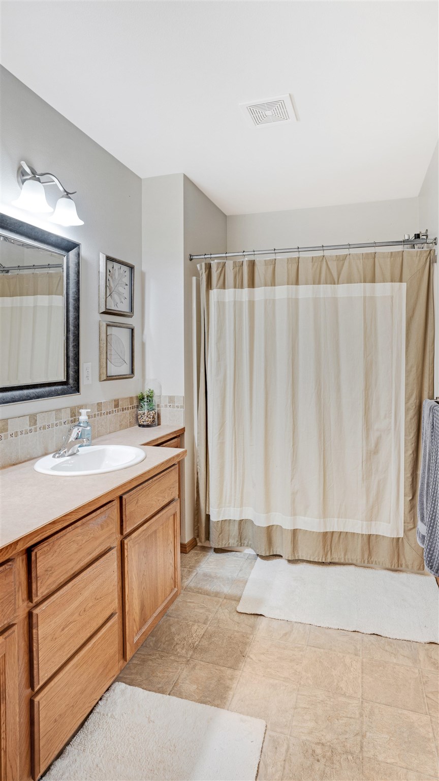2819 West Graves Road Spokane, WA 99208 - Photo 11 of 32 Gallery Image 11