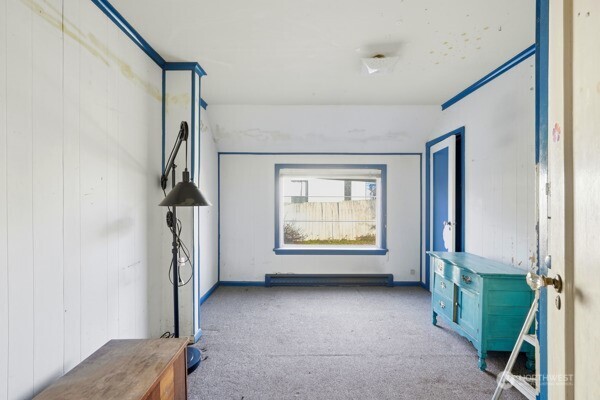 2009 Lombard Avenue Everett, WA 98201 - Photo 11 of 26 a view of empty room with front door