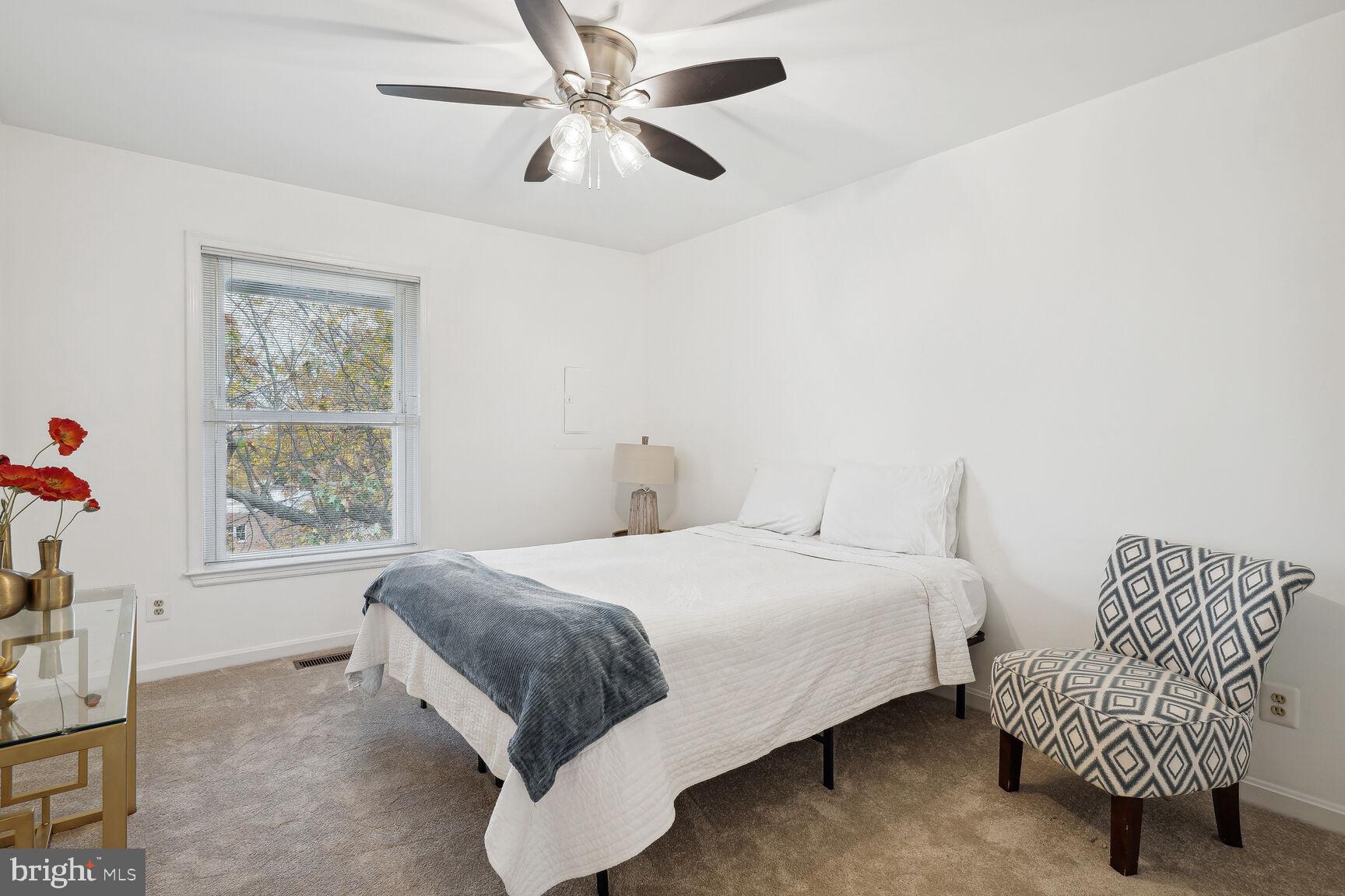 2101 North Rolfe Street, Unit D Arlington, VA 22209 - Photo 18 of 22