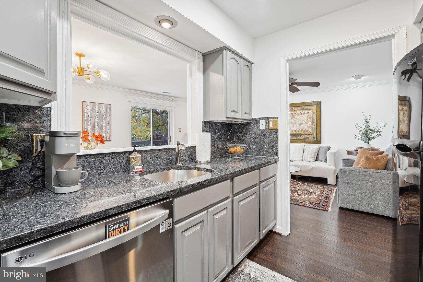 2101 North Rolfe Street, Unit D Arlington, VA 22209 - Photo 10 of 22