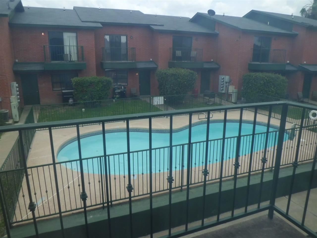 8915 McPherson Road, Unit 31D Laredo, TX 78045 - Photo 6 of 9 a view of a balcony