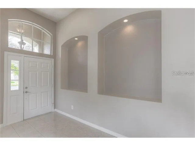 $2,750 | 4635 Whispering Wind Avenue, Tampa, FL 33614