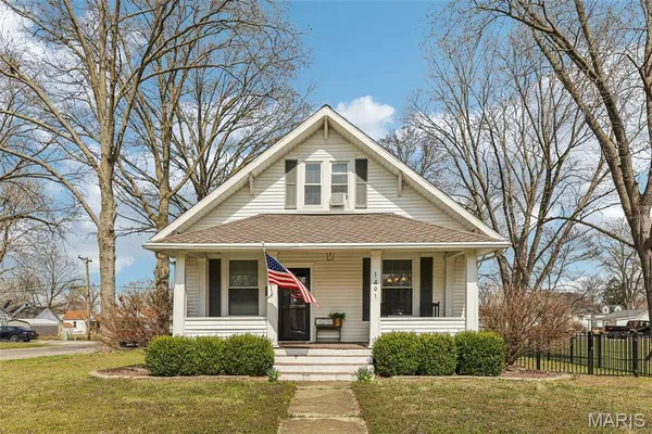 $225,000 | Undisclosed Address, Carlyle, IL 62231