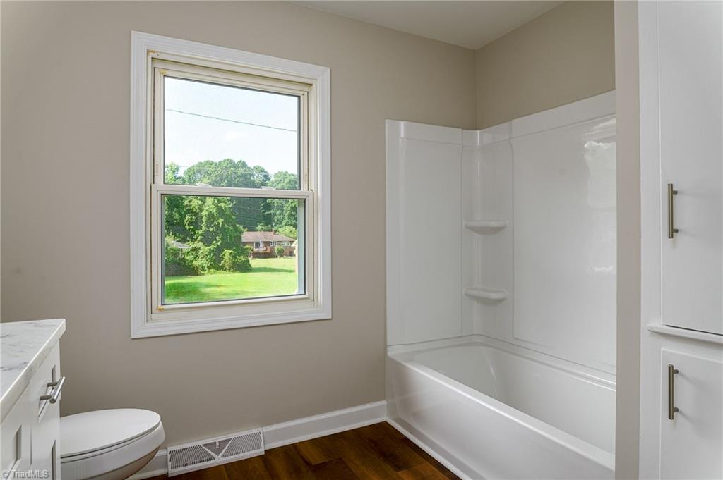 188 Cloverdale Road Lexington, NC 27295 - Photo 28 of 34 Gallery Image 28