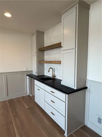 $660,000 | 3353 West 187th Street, Overland Park, KS 66085