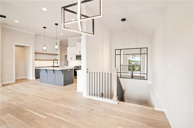 $660,000 | 3353 West 187th Street, Overland Park, KS 66085