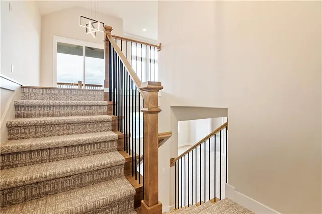 $660,000 | 3353 West 187th Street, Overland Park, KS 66085