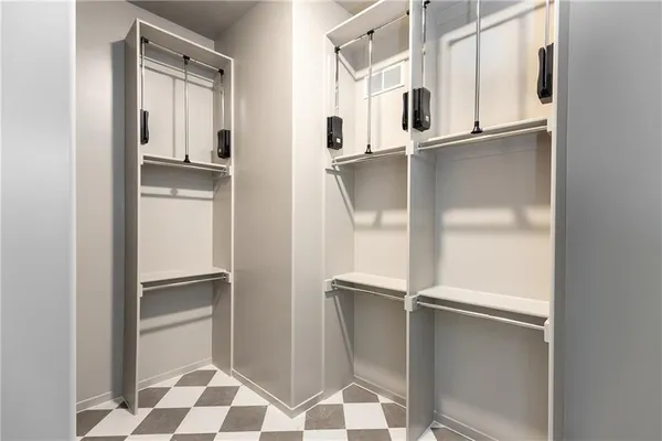 $660,000 | 3353 West 187th Street, Overland Park, KS 66085