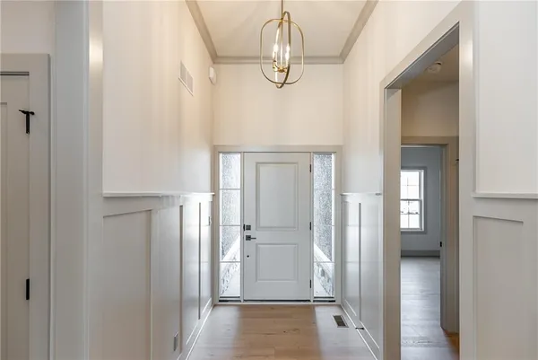 $660,000 | 3353 West 187th Street, Overland Park, KS 66085