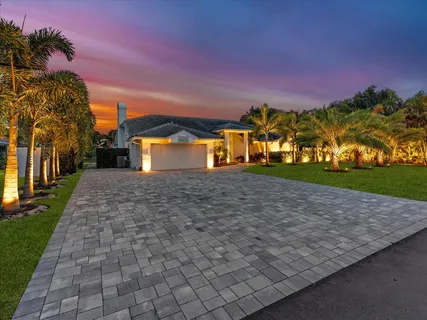 $2,995,000 | 1002 Lake Shore Drive, Delray Beach, FL 33444