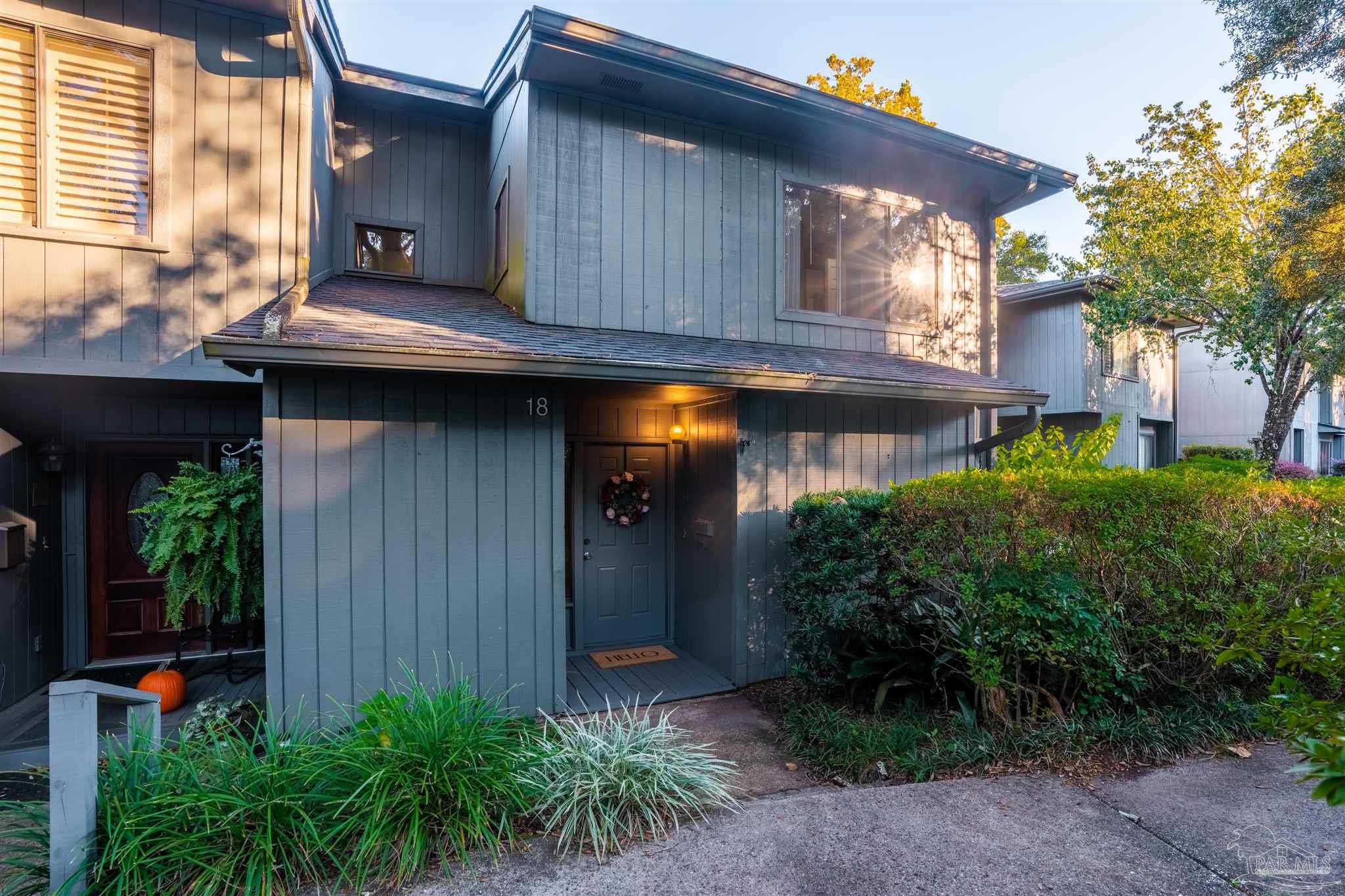 18 Hillbrook Way Pensacola, FL 32503 - Photo 2 of 43