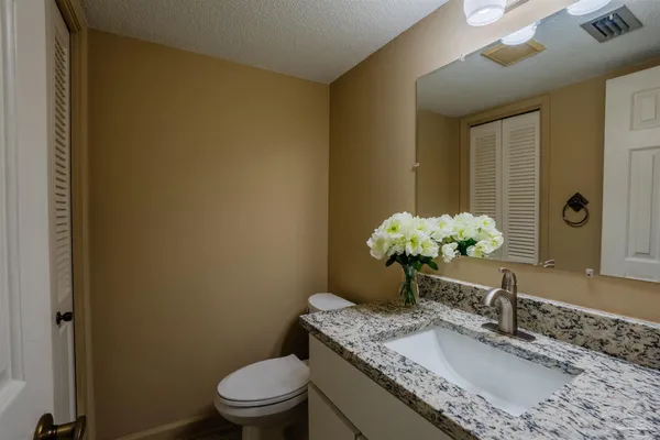 $249,900 | 18 Hillbrook Way, Pensacola, FL 32503